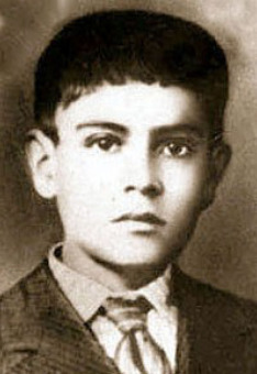 Illustrated portrait of القديس خوسيه سانشيز ديل ريو, with a soft halo